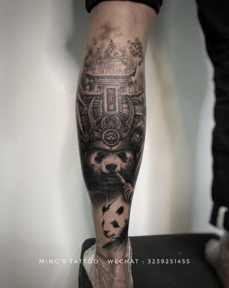 武士熊猫纹身图片_腿部欧美写实武士熊猫纹身图案