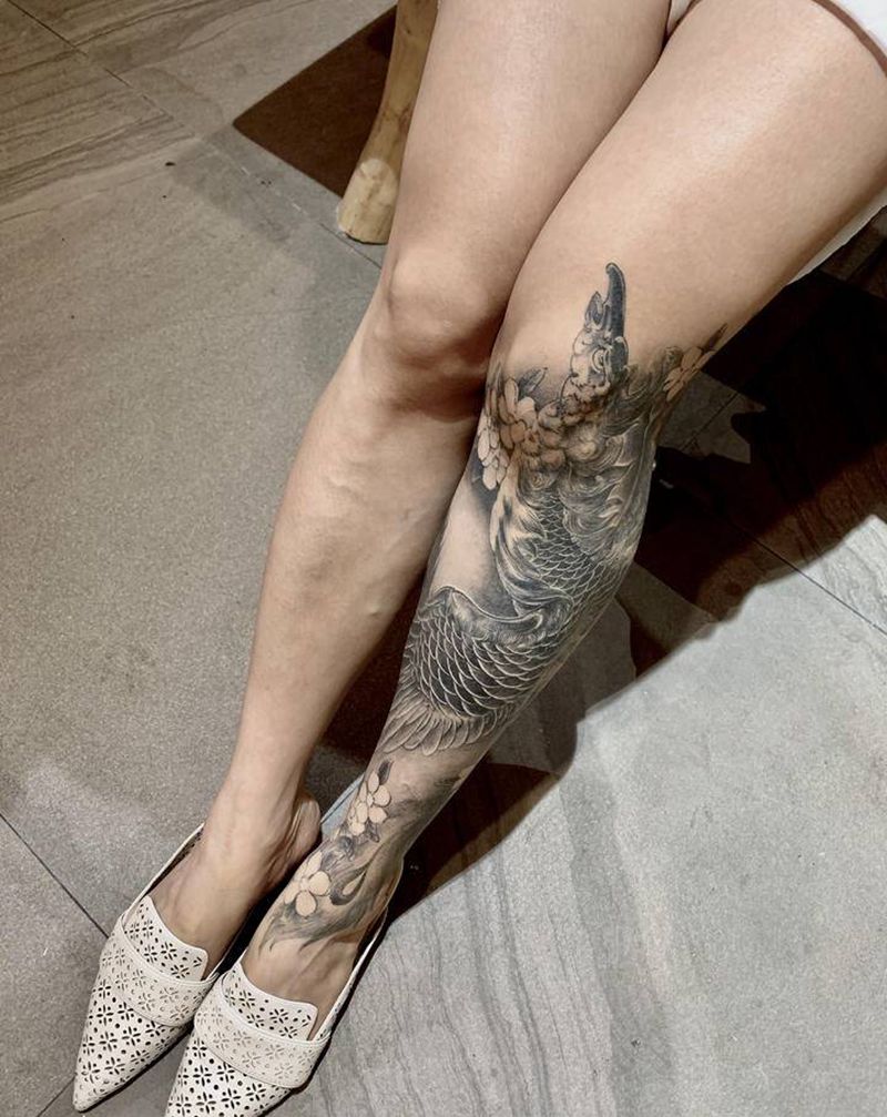 凤凰涅槃纹身图片_腿部纹身图案