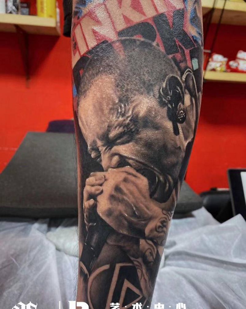 音乐传奇人物纹身图片_腿部纹身图案