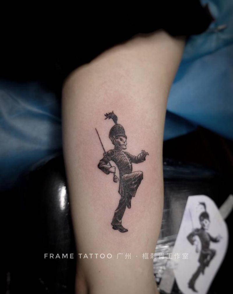 骷髅步兵纹身图片_手臂欧美写实士兵纹身图案