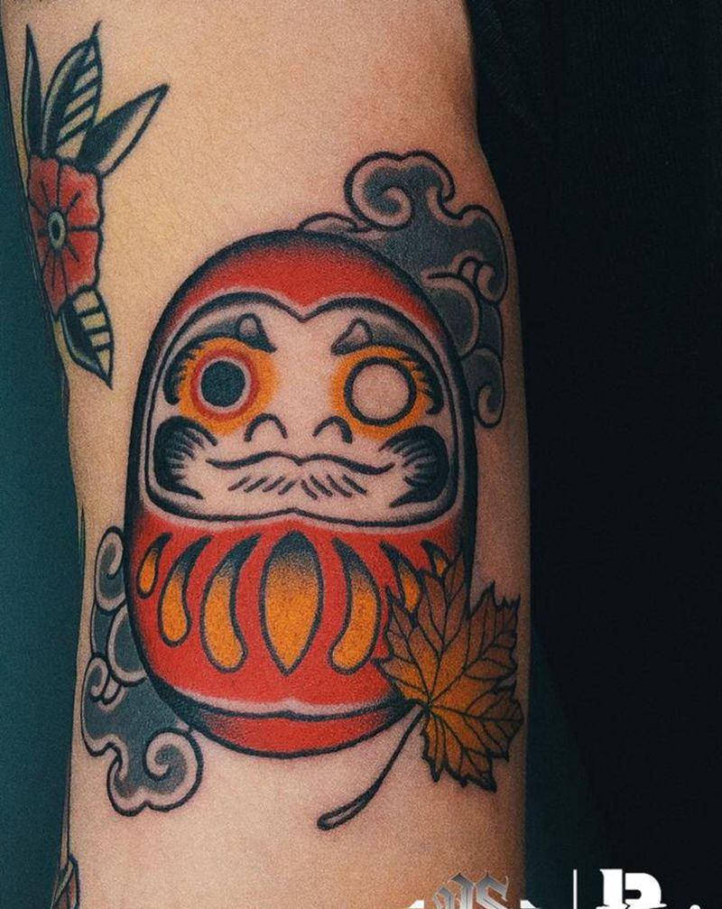 达摩蛋纹身图片_脚部手臂Old School纹身图案