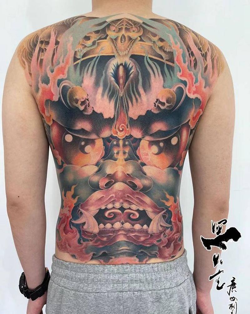 满背大黑天纹身图片_背部新传统纹身图案