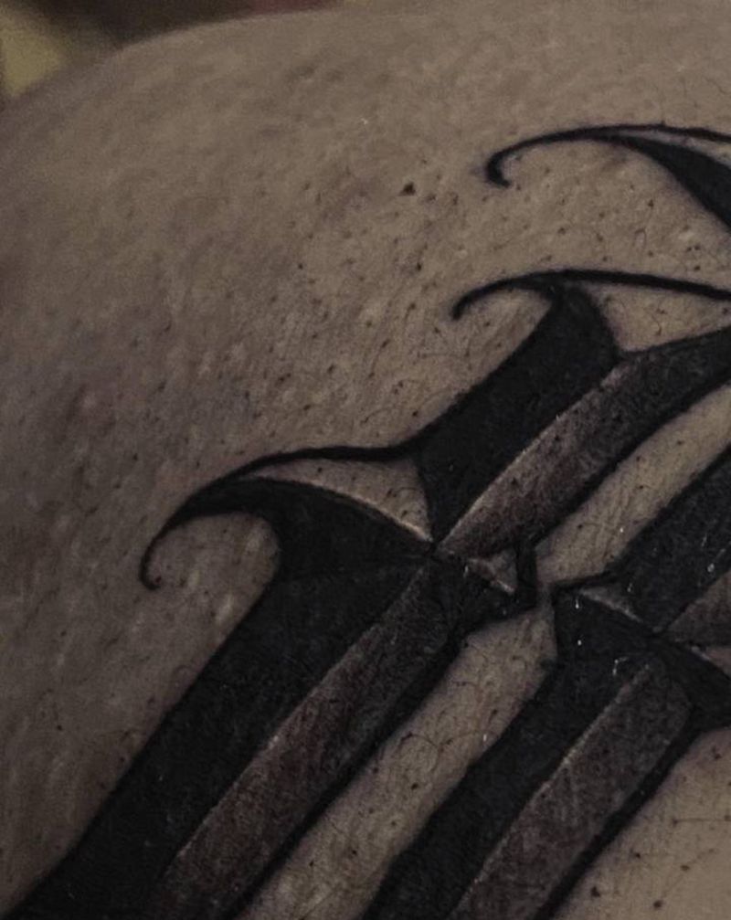 花体细节纹身图片_花体字纹身图案