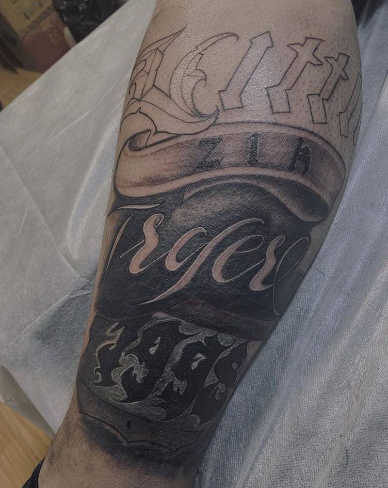 花体定制   遮盖纹身图片_腿部花体字纹身图案