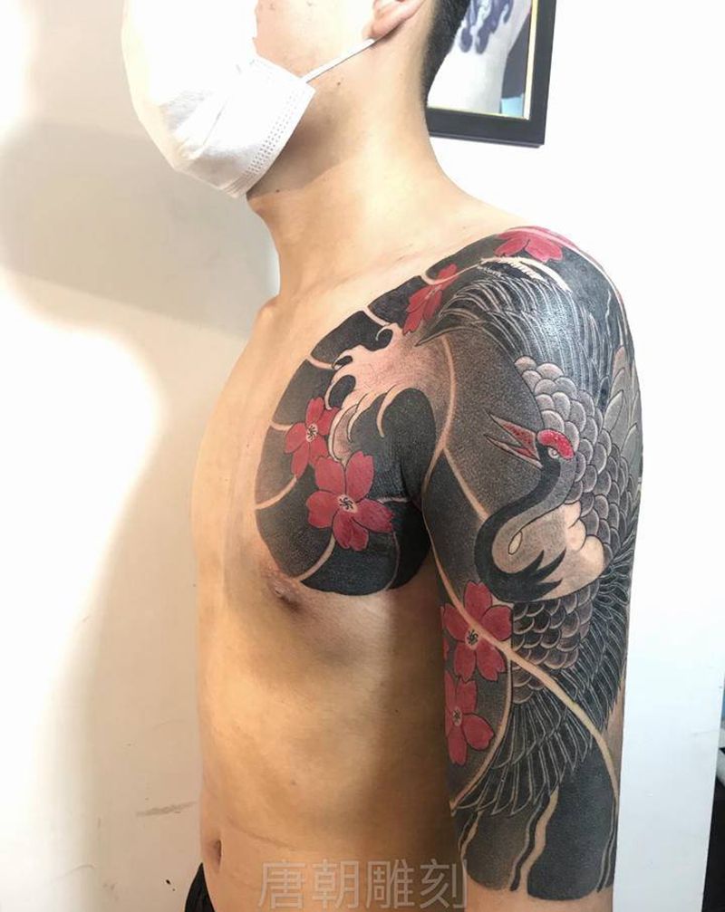 日式仙鹤半甲纹身图片_手臂手部新传统老传统鹤半甲日式纹身图案