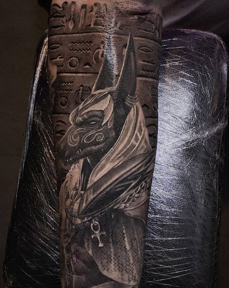 阿努比斯写实纹身图片_手臂欧美写实纹身图案