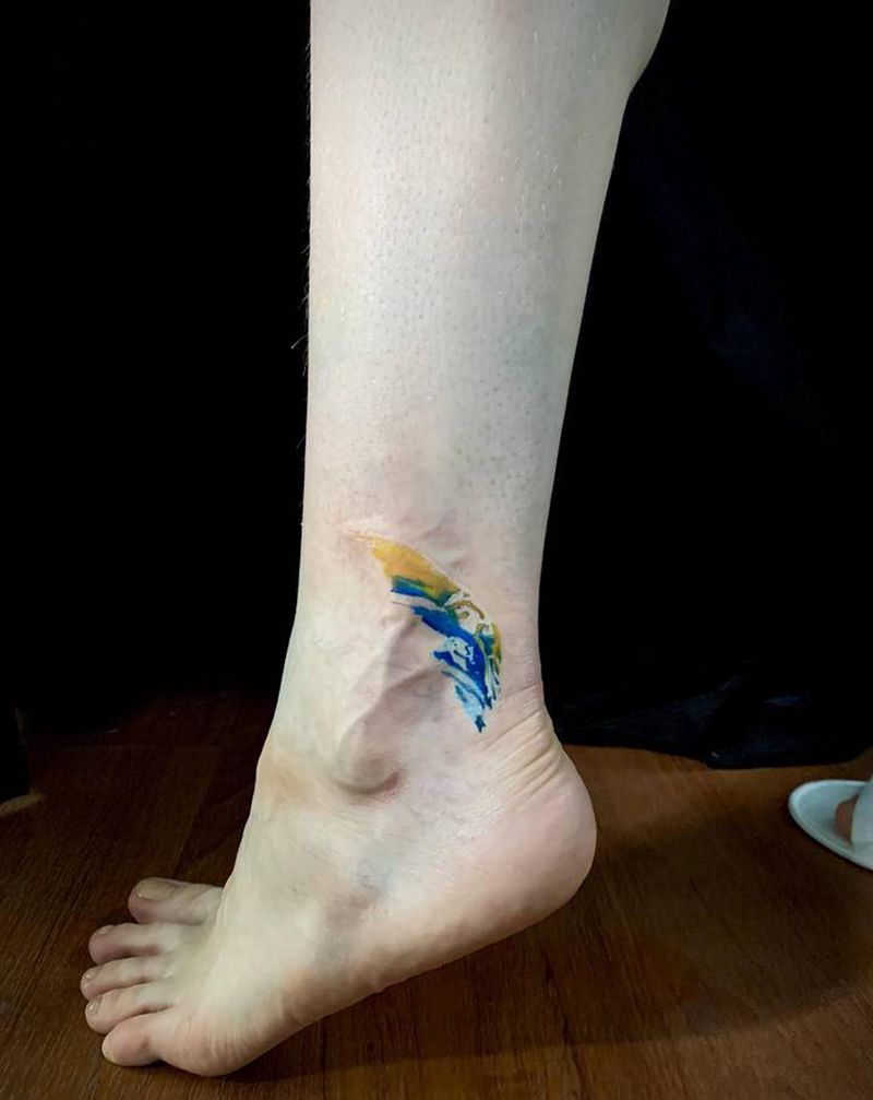 小彩色纹身图片_脚部水彩水墨纹身图案