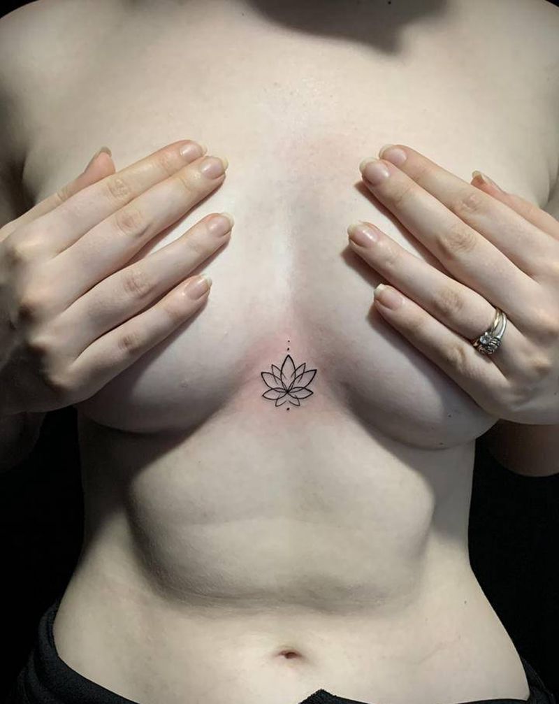 小图纹身图片_胸部几何纹身图案