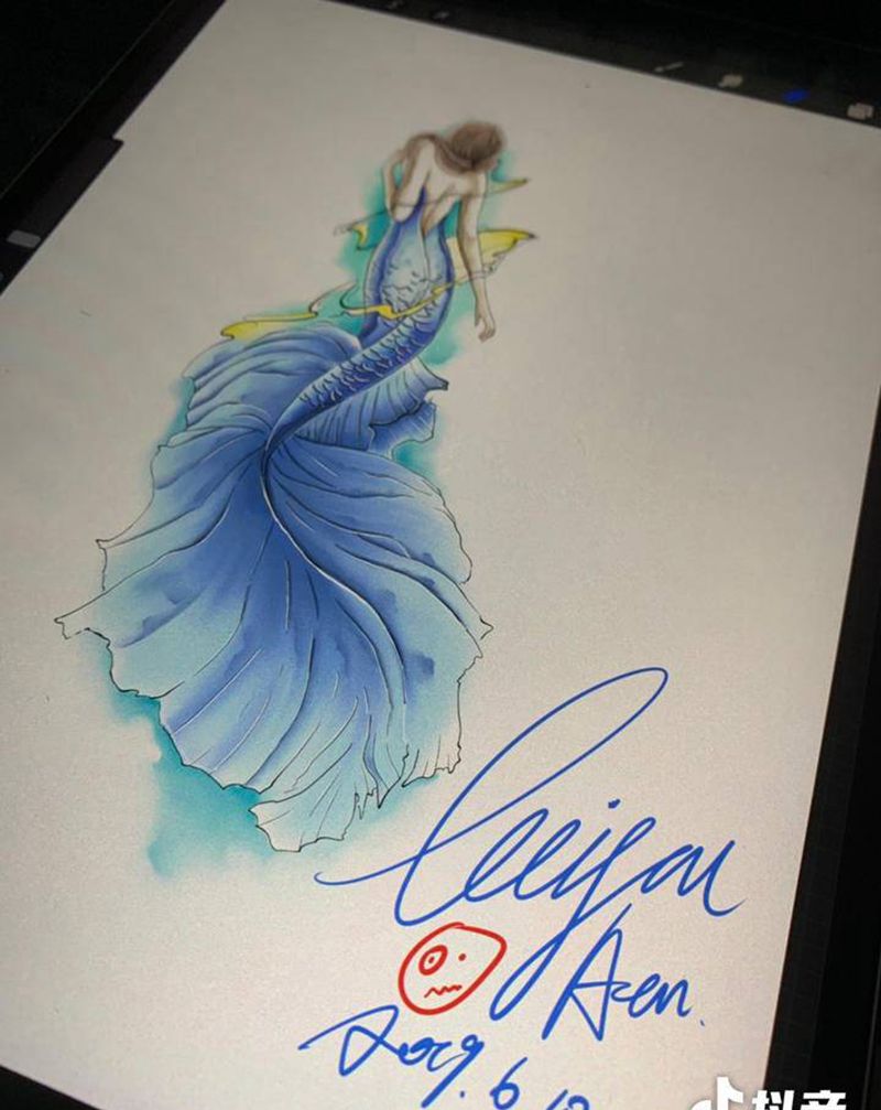 水墨美人鱼纹身图片_手部腿部水彩水墨纹身图案