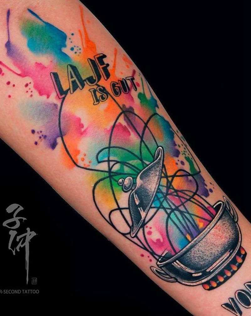 快到我的碗里纹身图片_手部手臂水彩点刺纹身图案