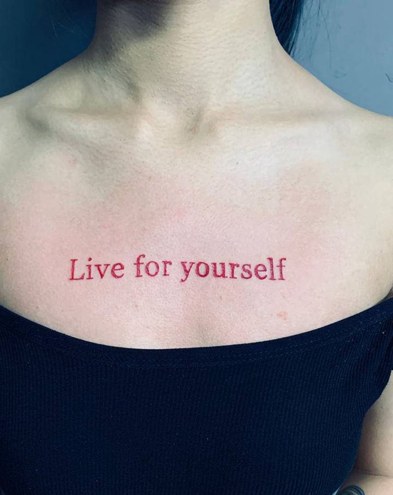 英文纹身图片_胸部花体字纹身图案