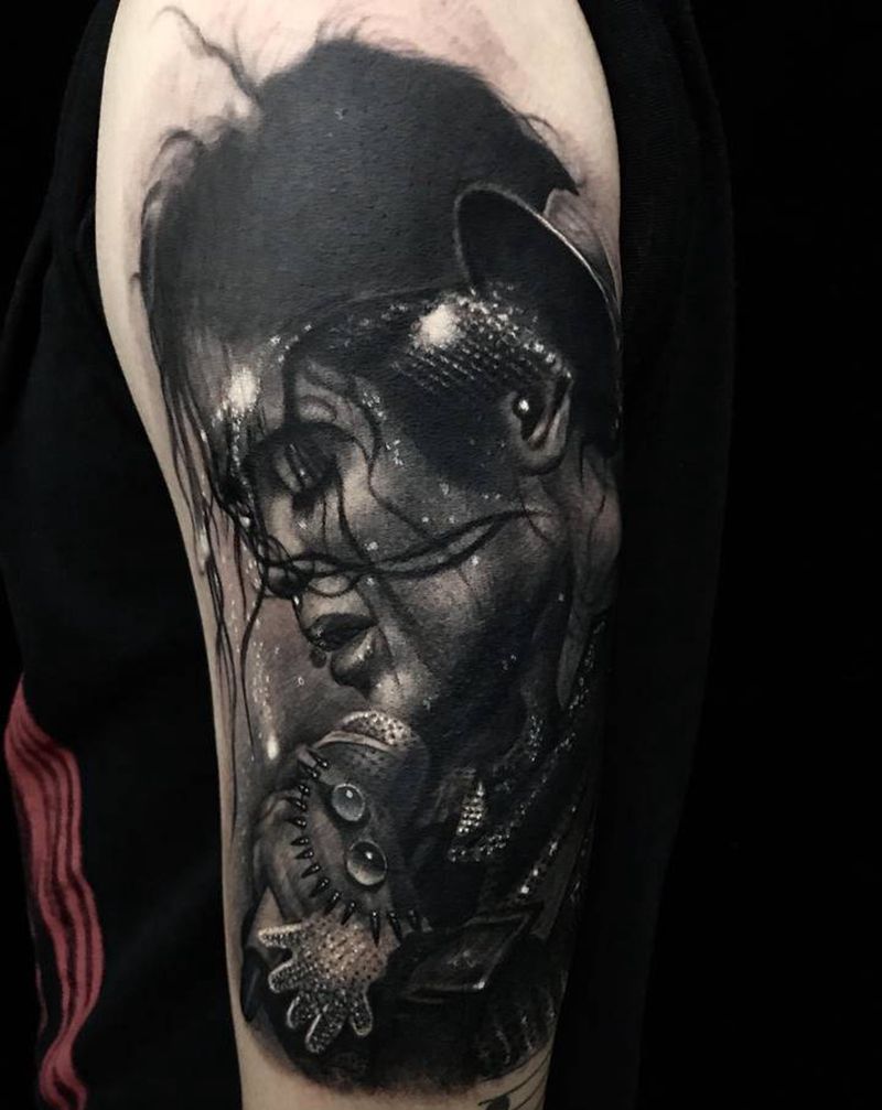 迈克尔·杰克逊纹身图片_手臂手部欧美写实新传统纹身图案