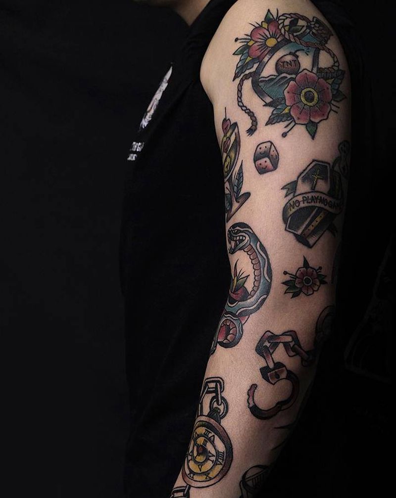 school包臂纹身图片_手部Old School猫蛇可乐纹身图案