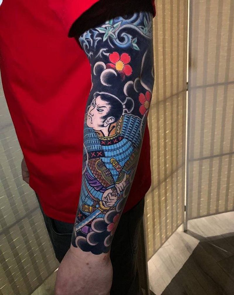 老传统纹身图片_手臂老传统武士彩色纹身图案