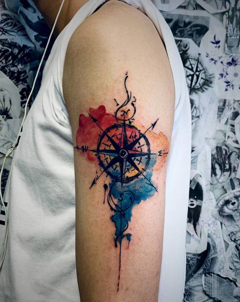 指南针 泼墨纹身图片_手臂水彩几何纹身图案
