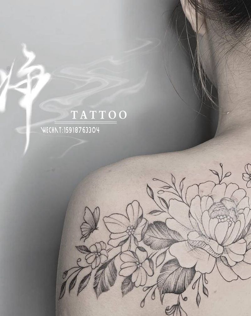 素花纹身图片_肩部点刺花纹身图案