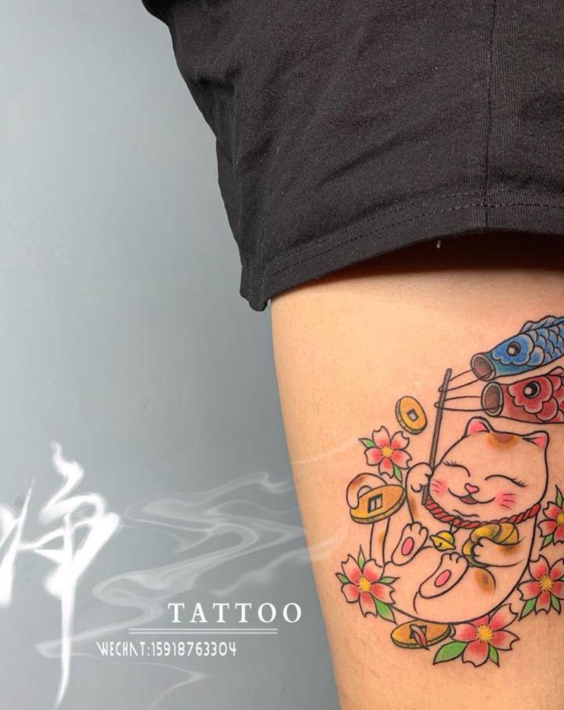 招财猫纹身图片_腿部新传统招财猫纹身图案