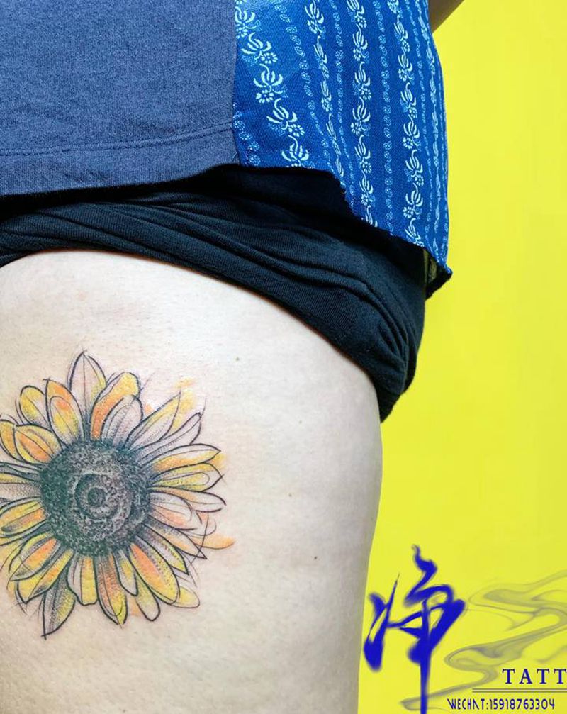 向日葵纹身图片_腿部水彩向日葵纹身图案