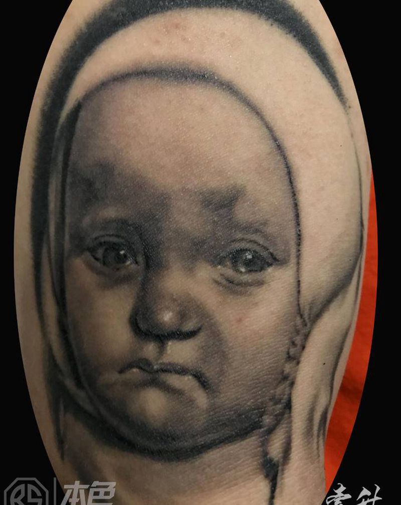肖像纹身图片_臀部欧美写实纹身图案
