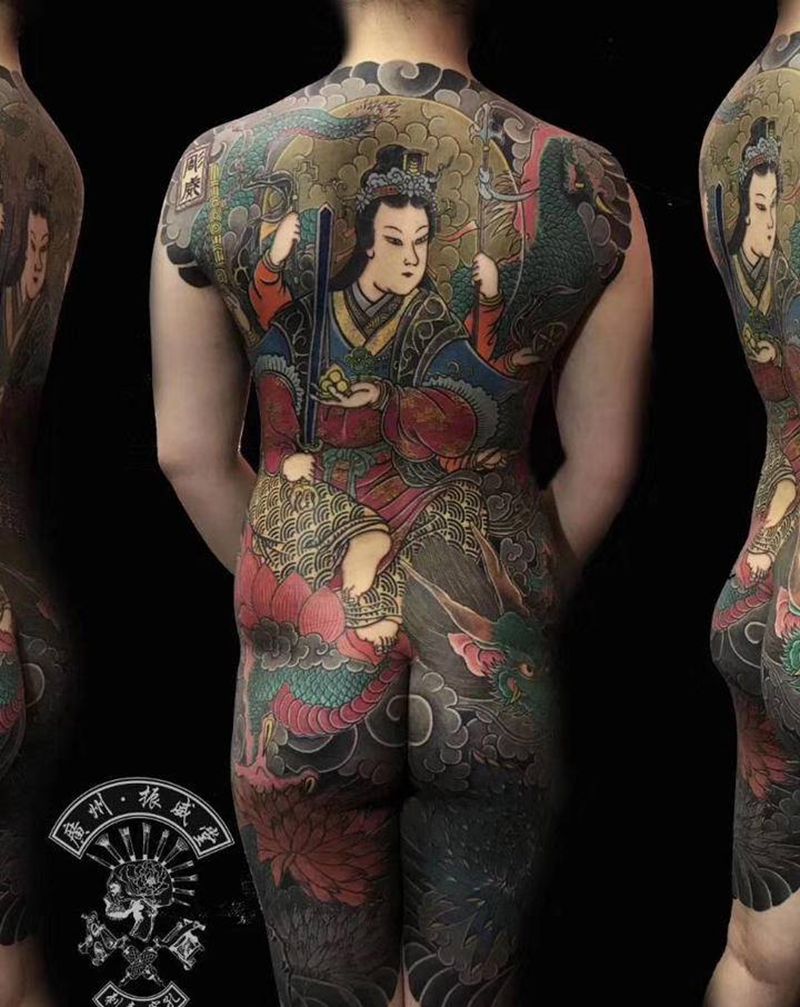 骑龙观音纹身图片_背部老传统新传统纹身图案