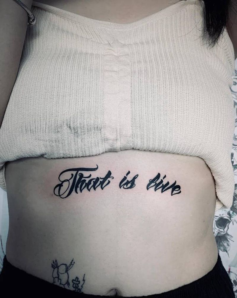 英文纹身图片_腰部花体字纹身图案