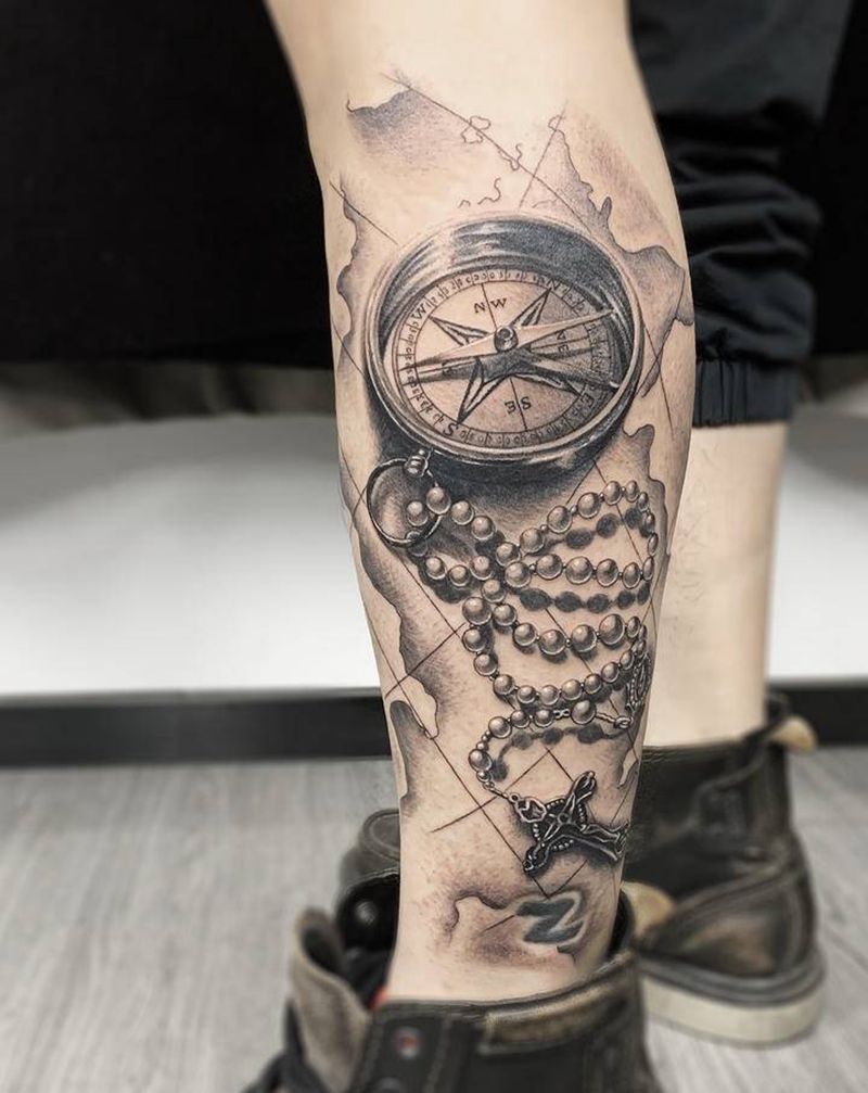 指南针纹身图片_腿部纹身图案