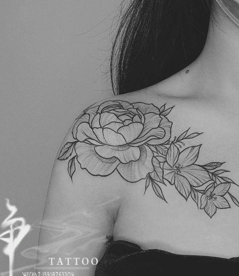 素花纹身图片_胸部素花小清新锁骨纹身图案