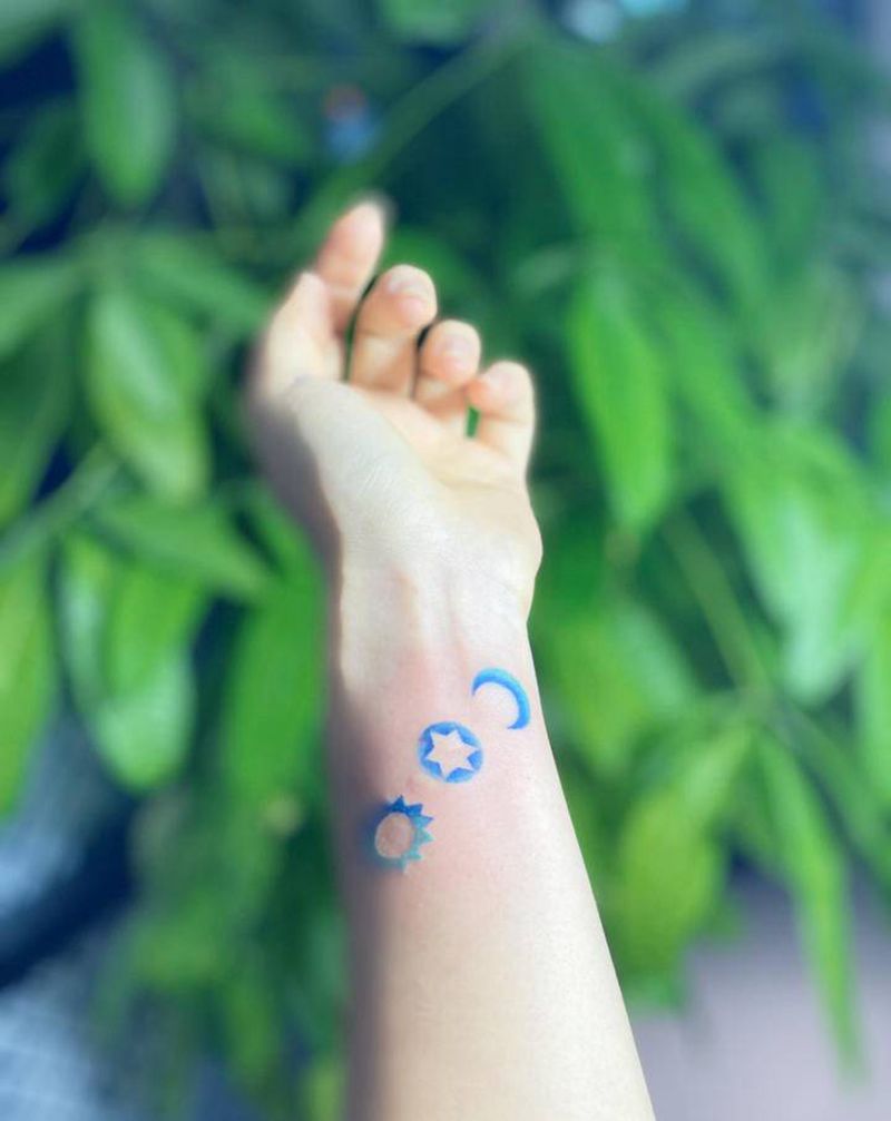 小清新纹身图片_手臂手部水彩小清新纹身图案