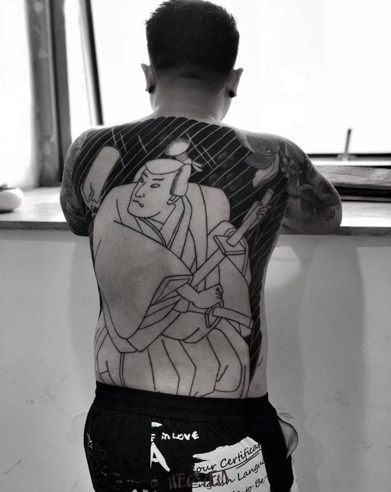 老传统、满背纹身图片_背部老传统纹身图案