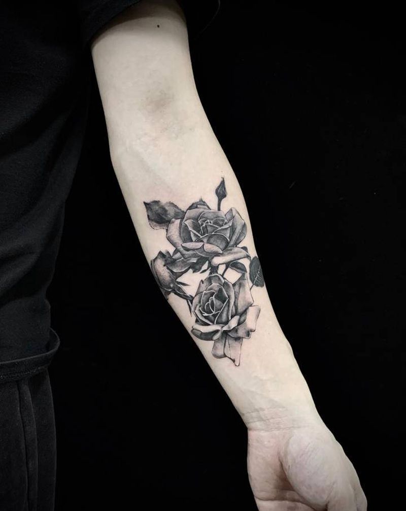 第一次正经纹玫瑰纹身图片_手臂欧美写实纹身图案