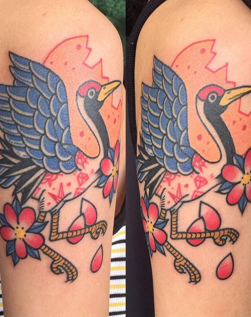 鹤纹身图片_手臂Old School图腾鹤纹身图案