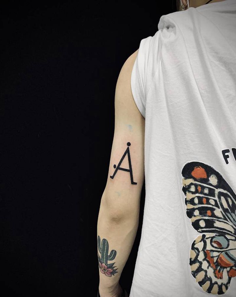 简笔纹身图片_手臂图腾纹身图案