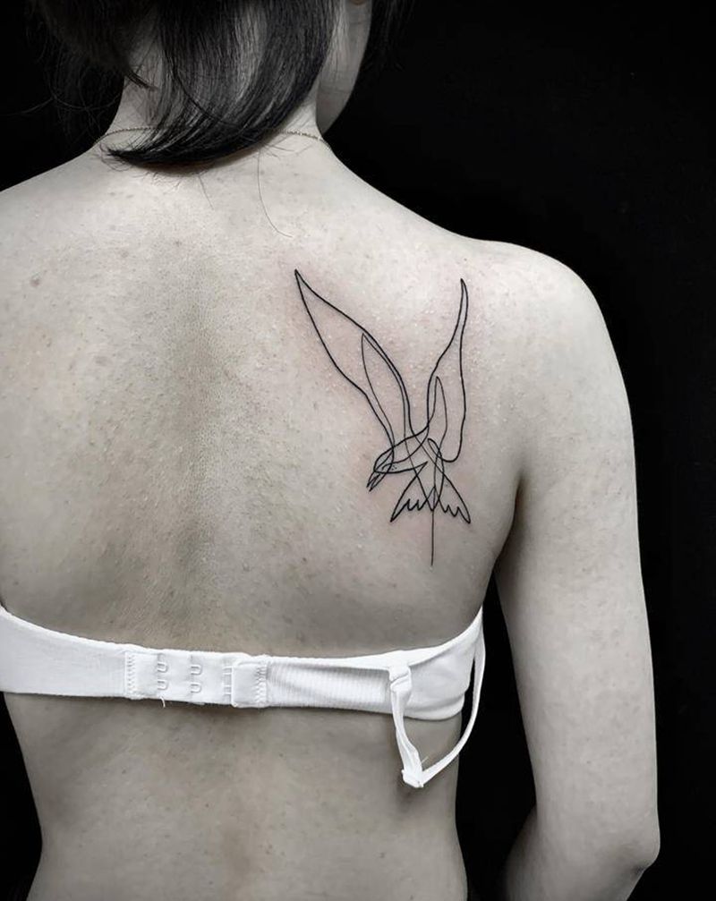 线条鸟纹身图片_肩部几何纹身图案