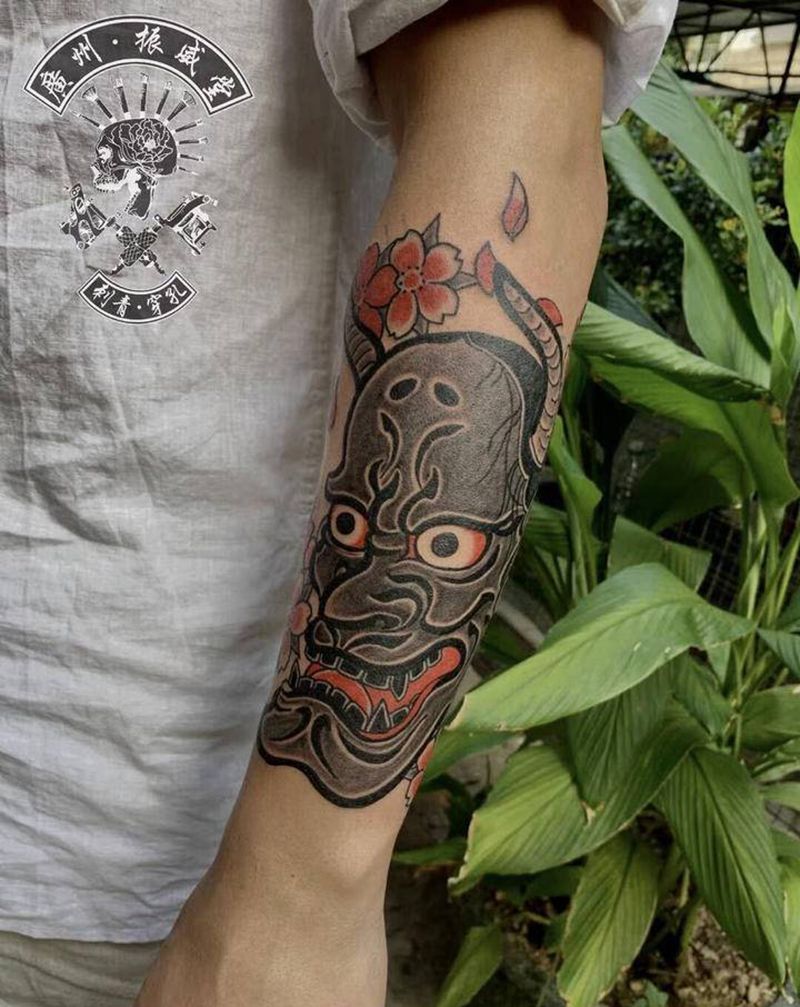 老传统般若纹身图片_手臂老传统纹身图案