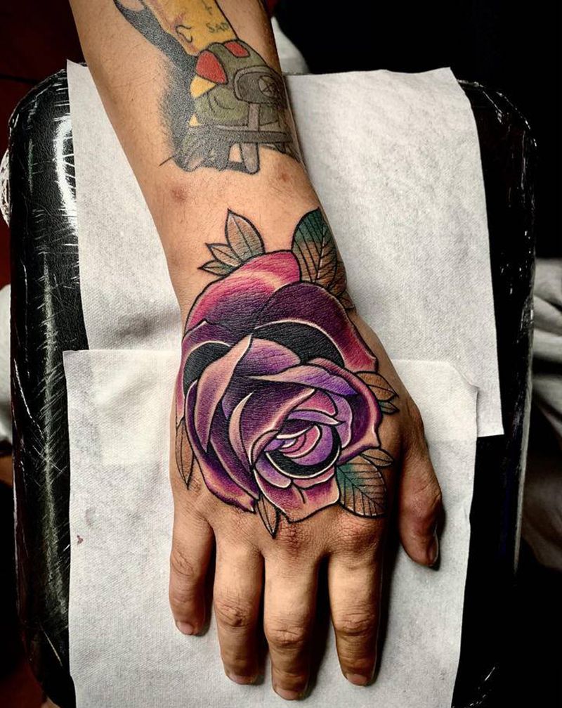 手背  玫瑰纹身图片_手部New SchoolOld School纹身图案
