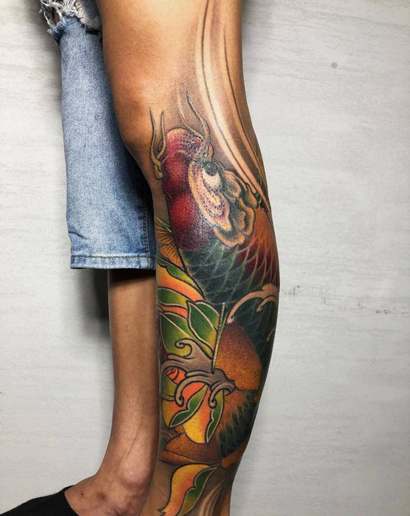 新传统鲤鱼纹身图片_腿部脚部新传统鲤鱼纹身图案