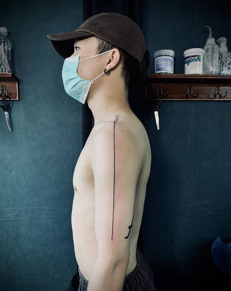 直线纹身图片_手臂肩部图腾几何纹身图案