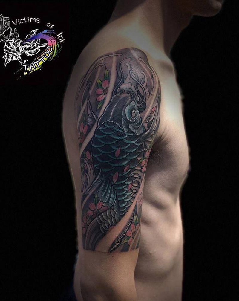 鱼纹身图片_手臂新传统纹身图案