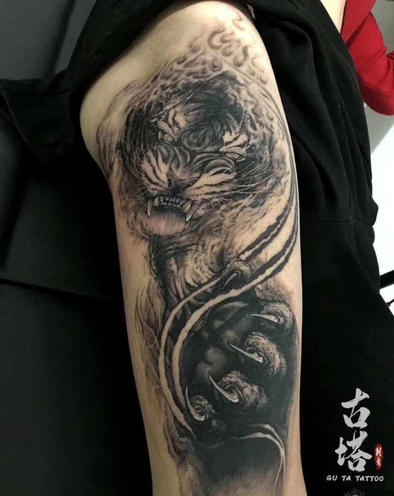 老虎纹身图片_腿部欧美写实纹身图案