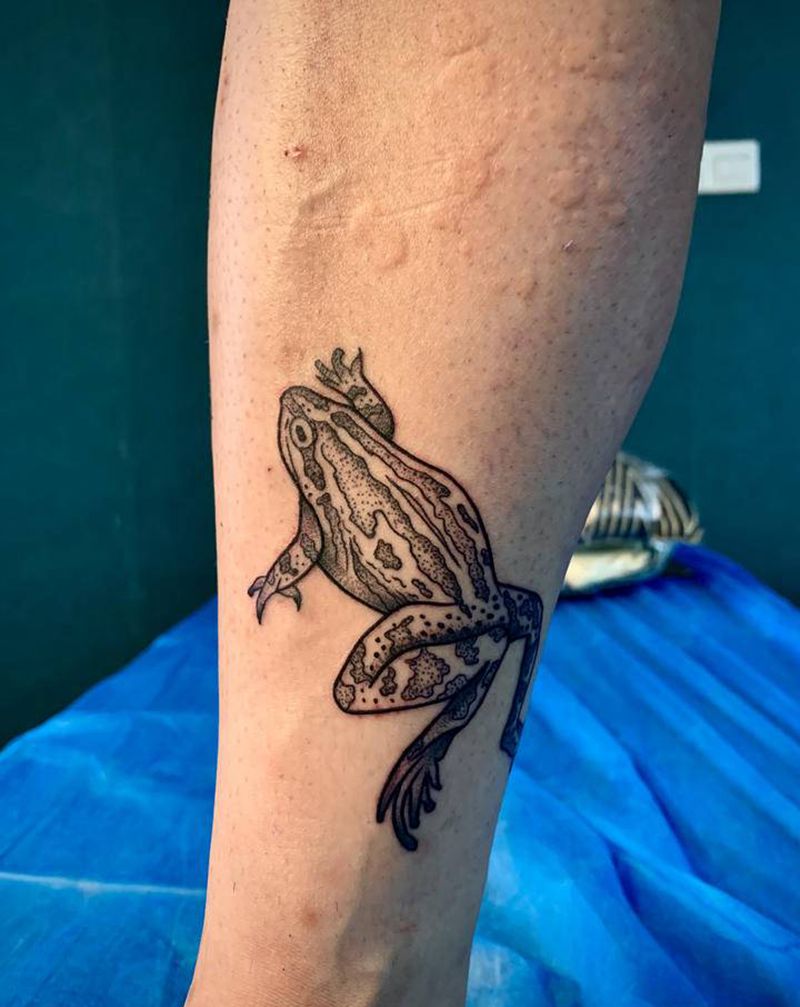 青蛙纹身图片_脚部纹身图案