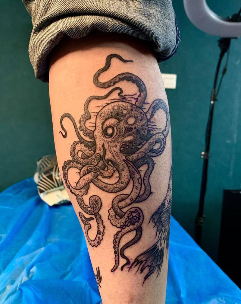 章鱼纹身图片_腿部纹身图案