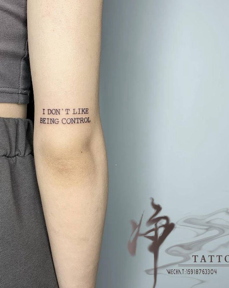 小清新纹身图片_手部手臂几何英文小清新纹身图案