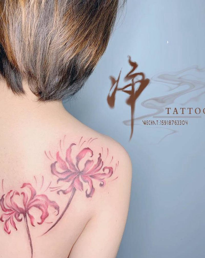 彼岸花纹身图片_肩部背部水彩欧美写实彼岸花纹身图案