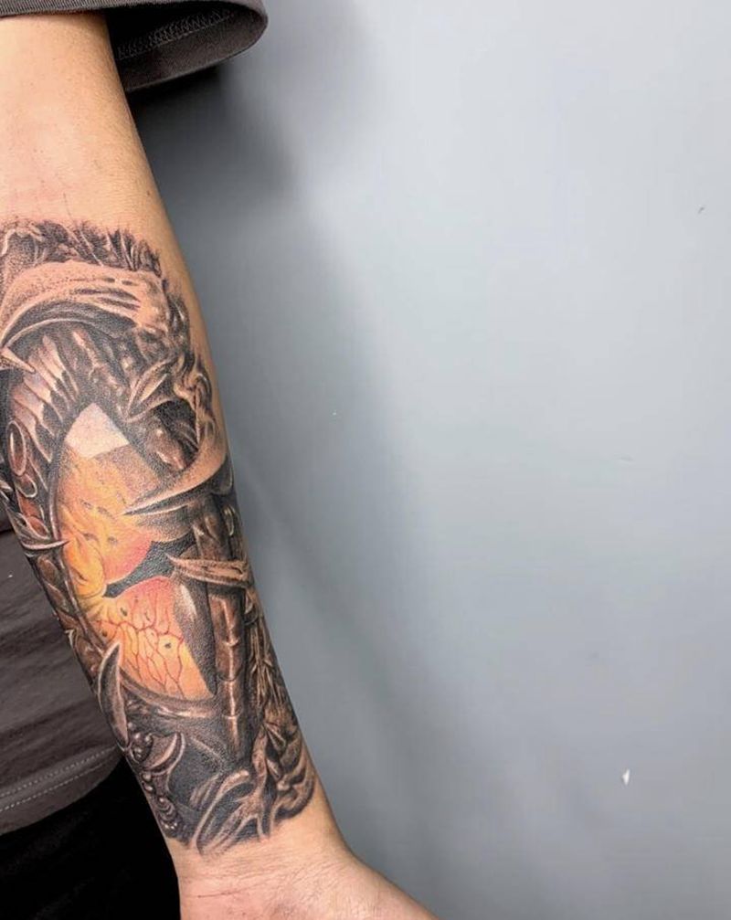 龙之眼纹身图片_手部手臂欧美写实水彩龙眼睛纹身图案