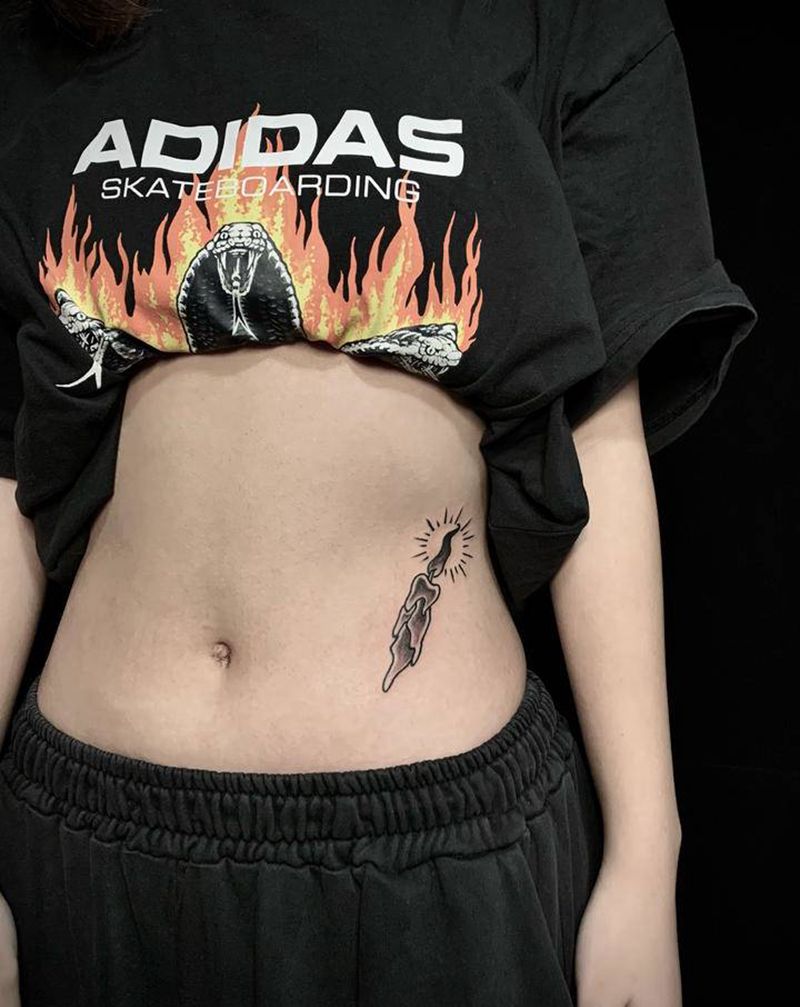 小蜡烛纹身图片_腹部腰部Old School纹身图案