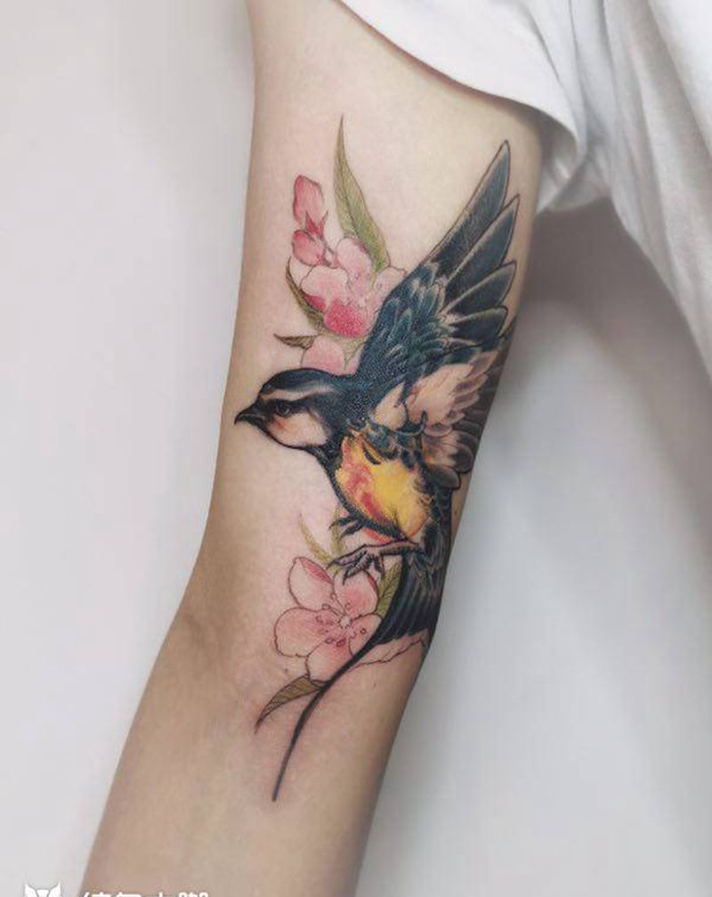 中国风燕子纹身图片_手臂新传统水墨纹身图案