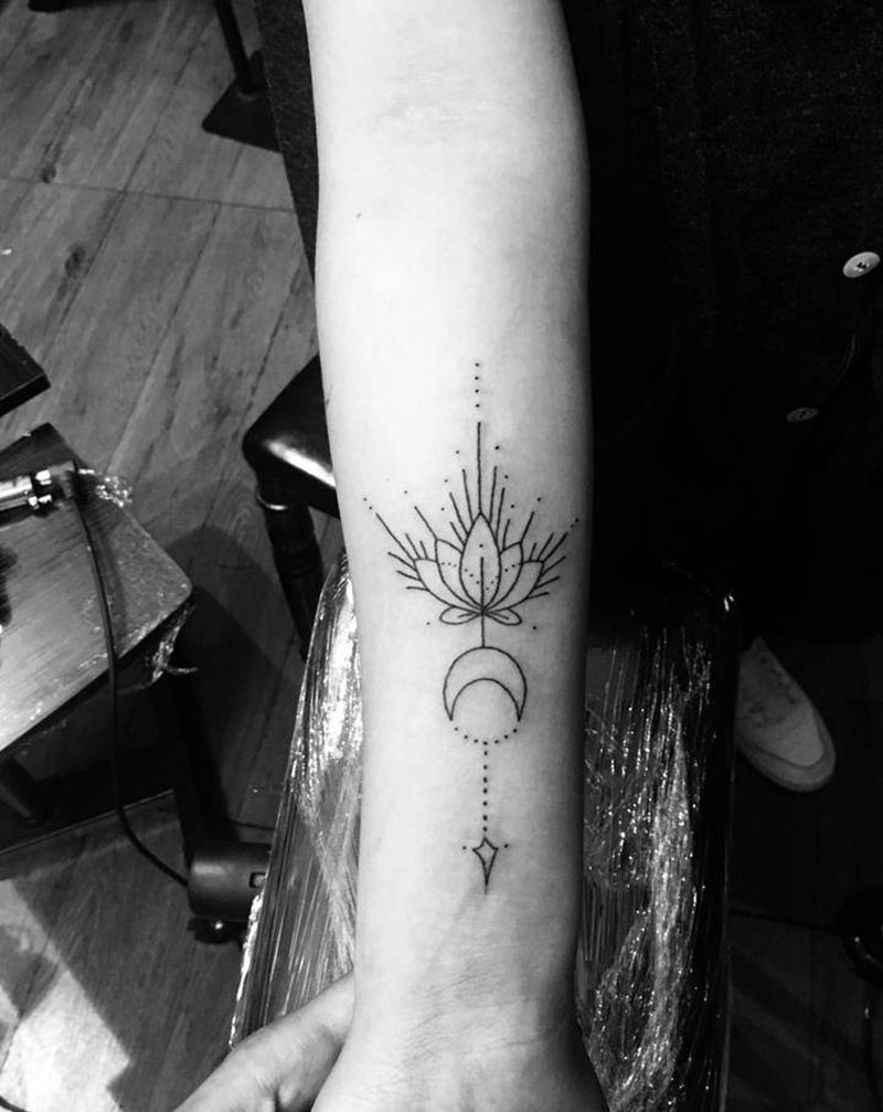 小图纹身图片_手部纹身图案