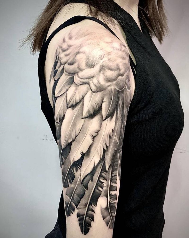 翅膀纹身图片_手臂欧美写实翅膀写实纹身图案