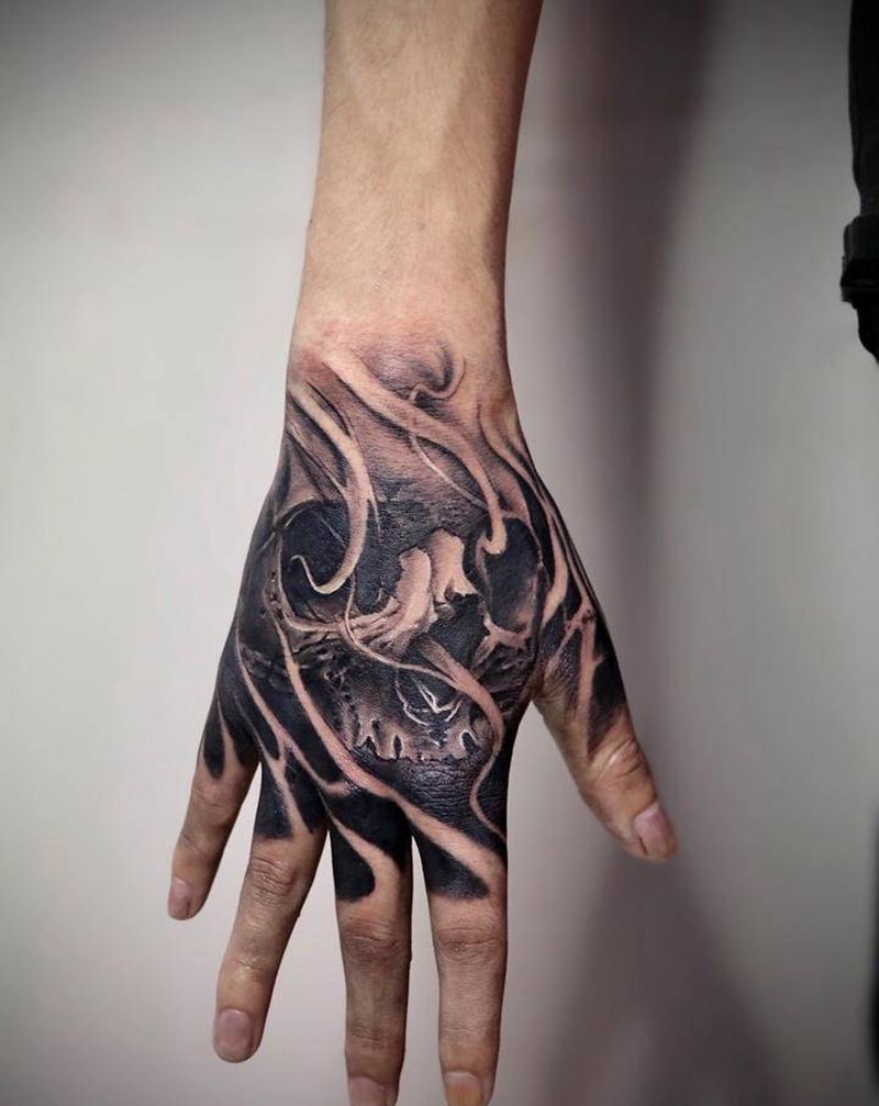 骷髅纹身图片_手部手臂欧美写实写实骷髅头手背纹身图案