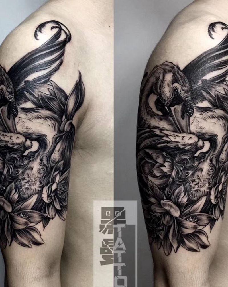 黑天鹅纹身图片_手臂纹身图案